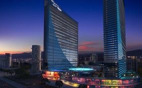 P A N O R A M A Orbi City Aparthoel Sea View